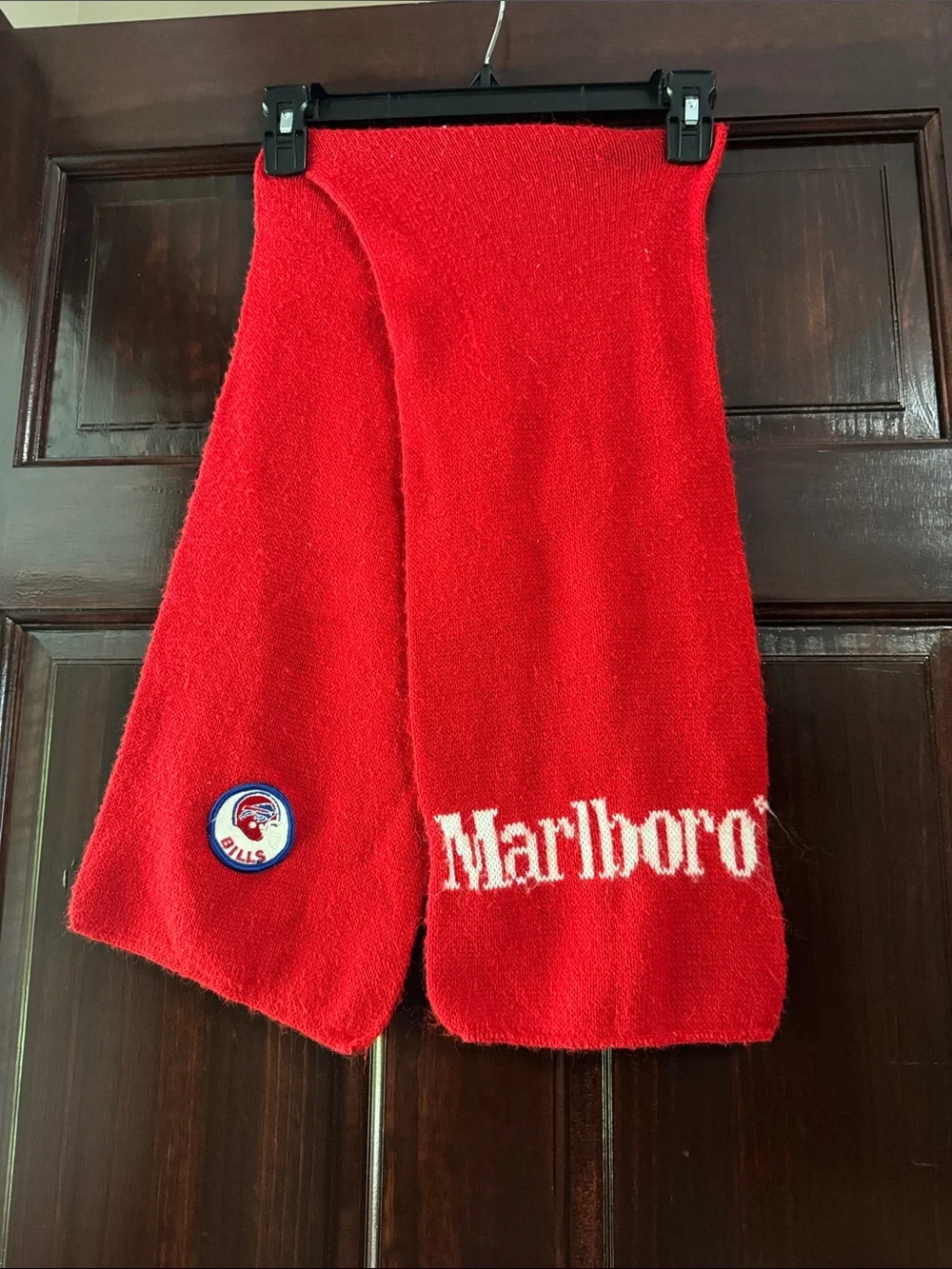 Marlboro Red Knit Bills Logo Scarf